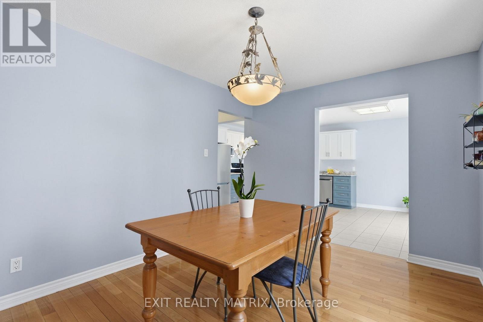 563 Loucks Drive, Russell, Ontario  K4R 1H1 - Photo 13 - X12923998