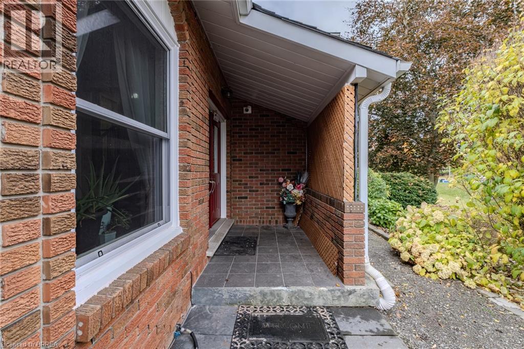 2104 Governors Road, Hamilton, Ontario  L0R 1J0 - Photo 4 - 40824974