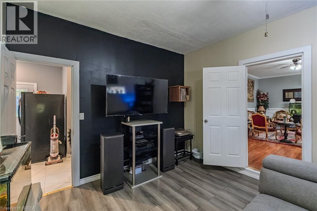 2104 Governors Road, Hamilton, Ontario  L0R 1J0 - Photo 12 - 40824974