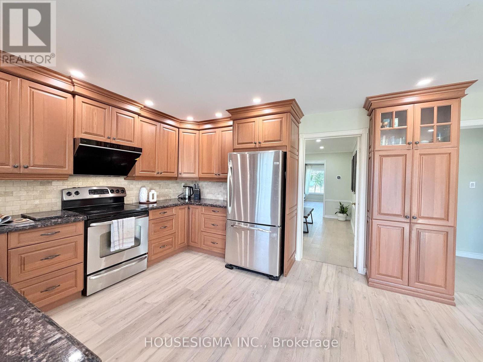 1404 Will Scarlett Drive, Oakville, Ontario  L6J 6S6 - Photo 14 - W13051438