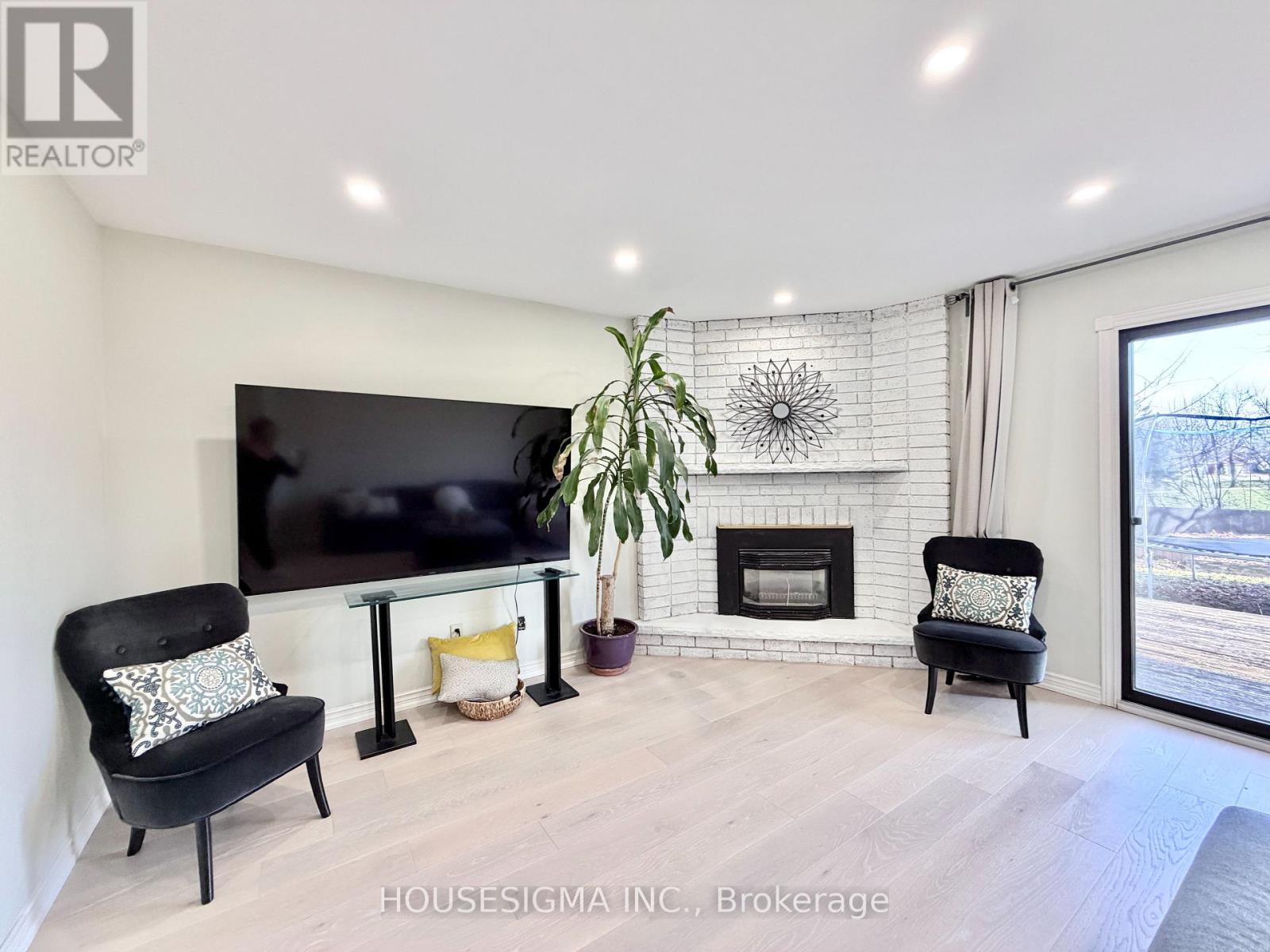 1404 Will Scarlett Drive, Oakville, Ontario  L6J 6S6 - Photo 16 - W13051438