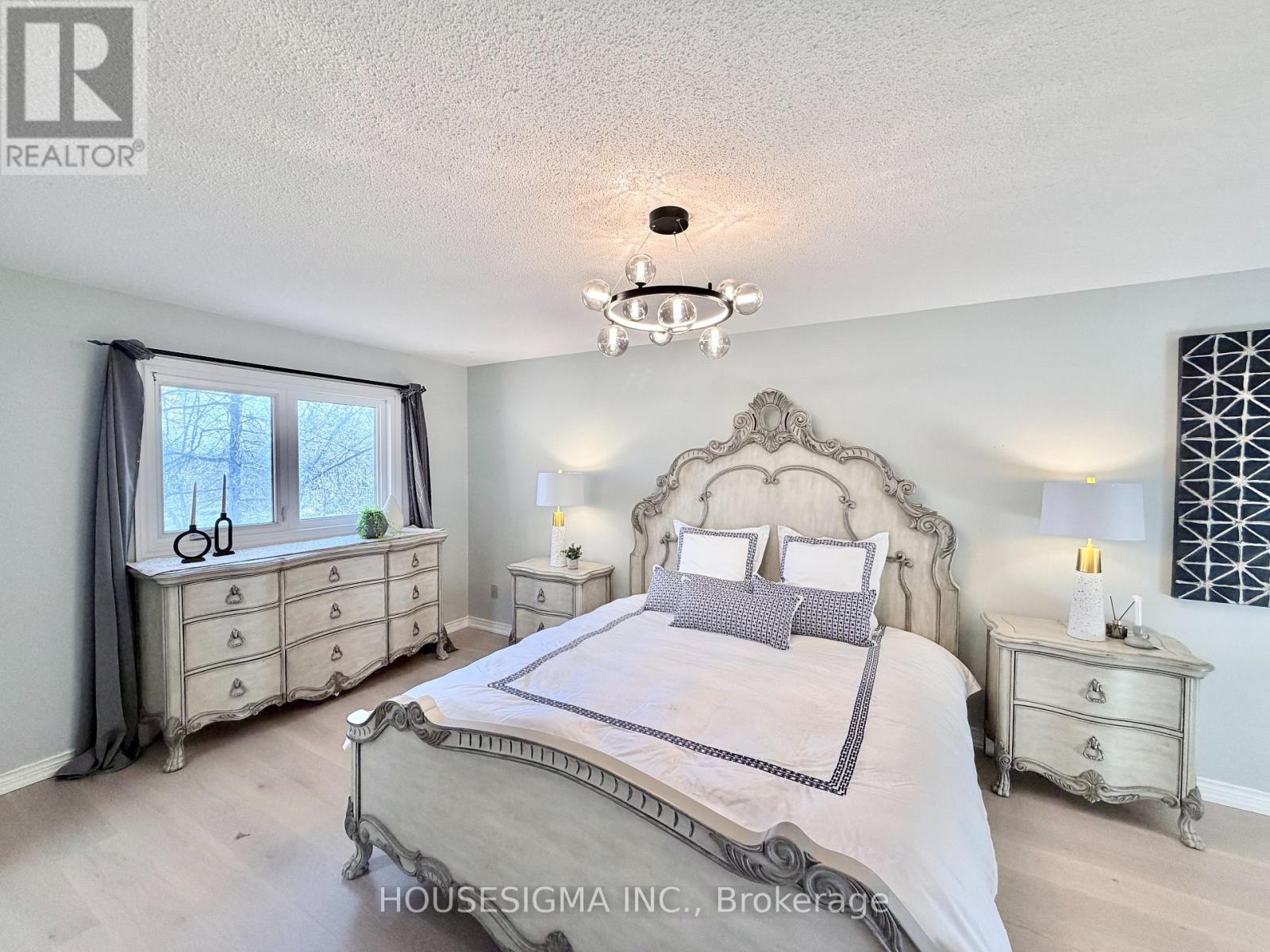 1404 Will Scarlett Drive, Oakville, Ontario  L6J 6S6 - Photo 23 - W13051438