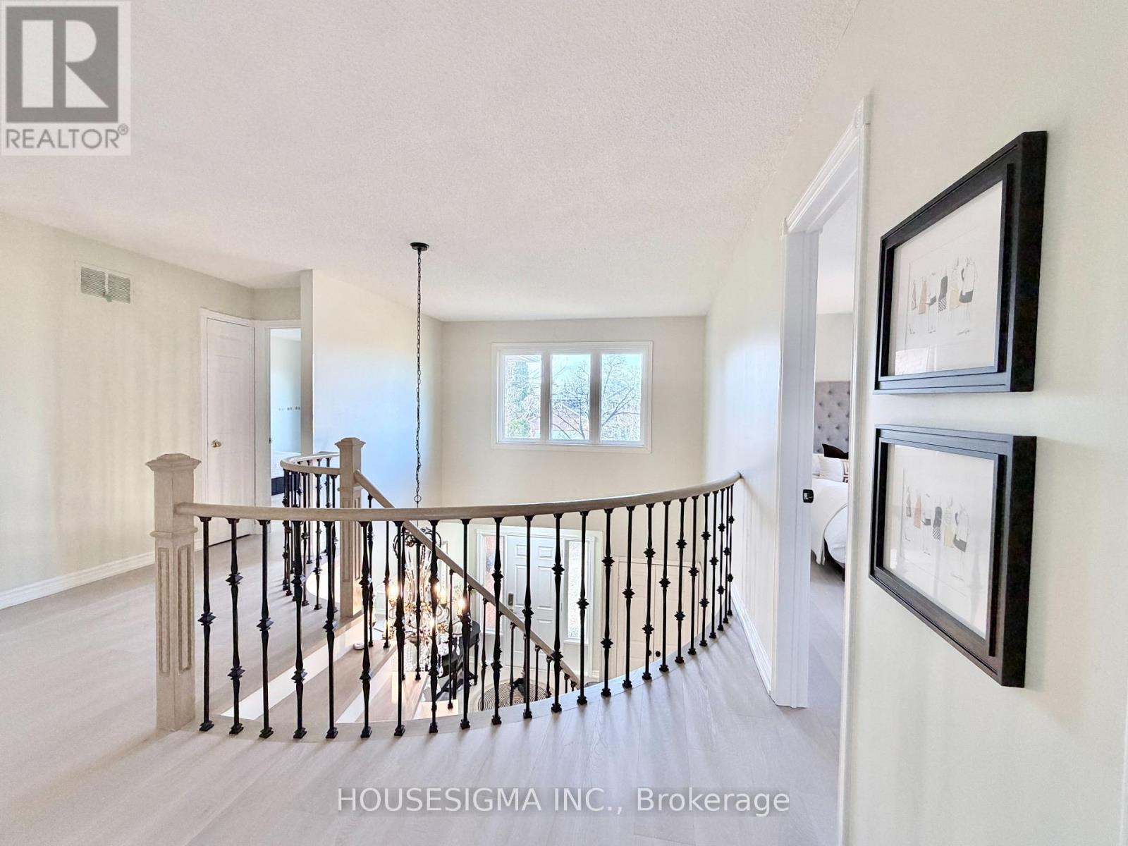 1404 Will Scarlett Drive, Oakville, Ontario  L6J 6S6 - Photo 28 - W13051438