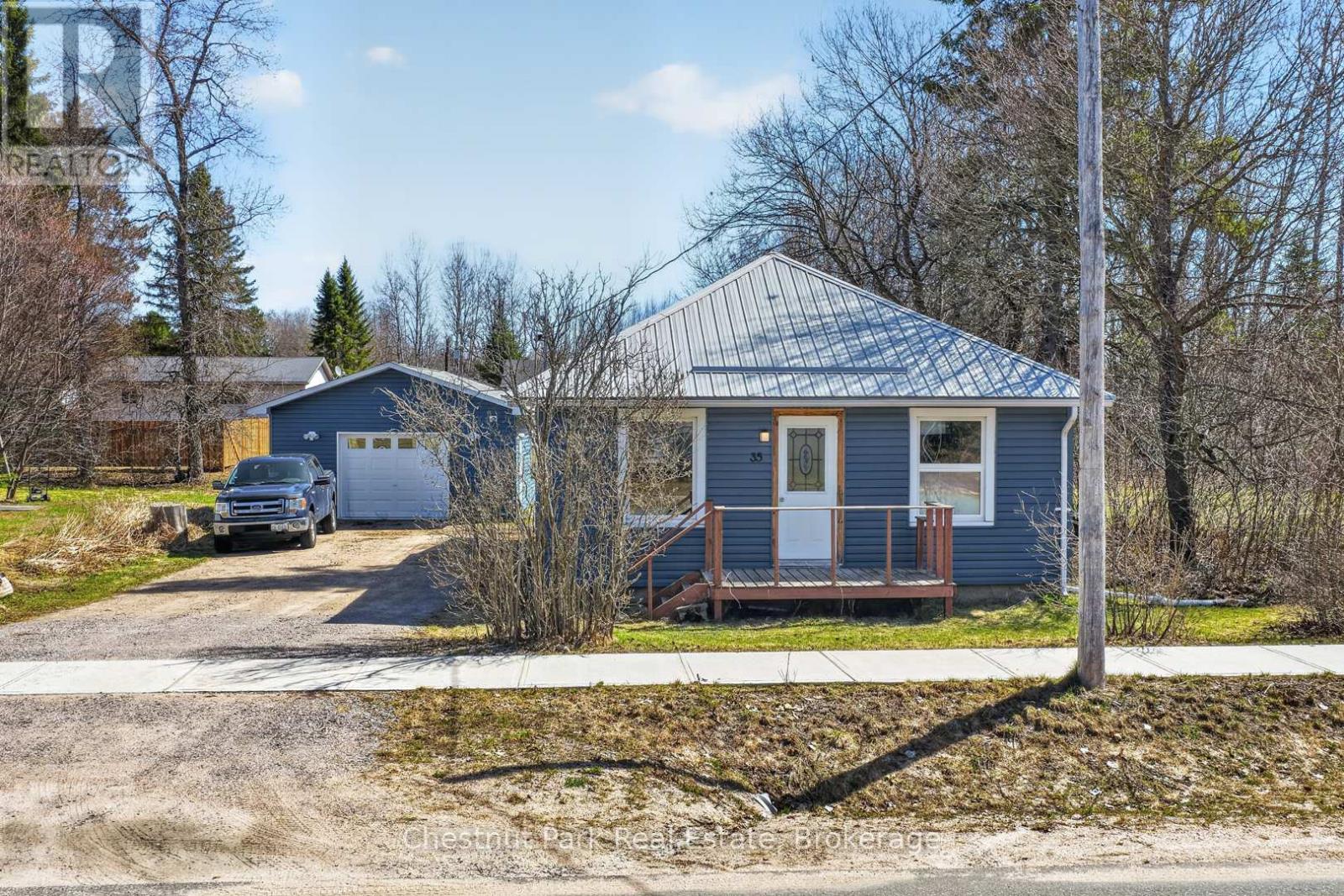 35 BROADWAY STREET, South River, Ontario