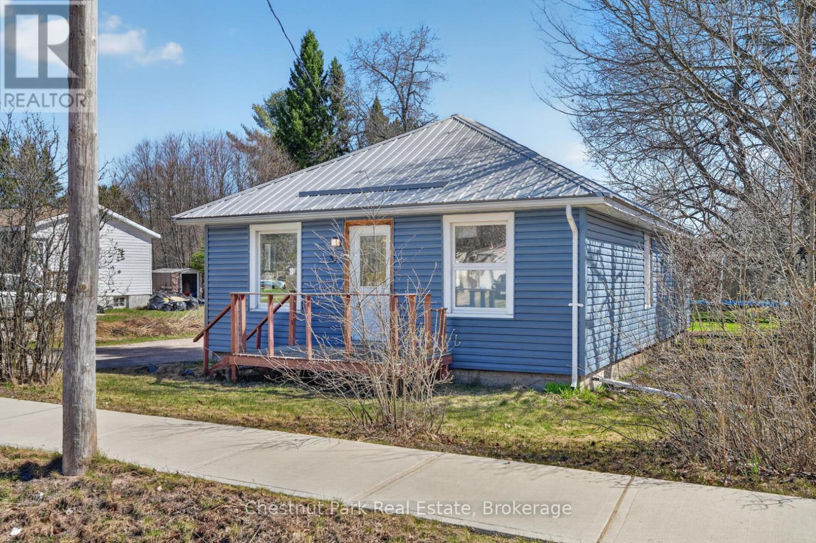 35 Broadway Street, South River, Ontario  P0A 1X0 - Photo 6 - X13056394