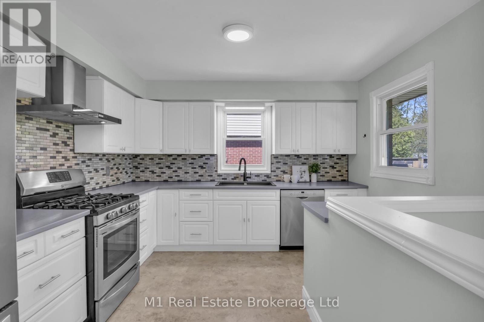 96 Siebert Avenue, Kitchener, Ontario  N2C 2A8 - Photo 15 - X13056464