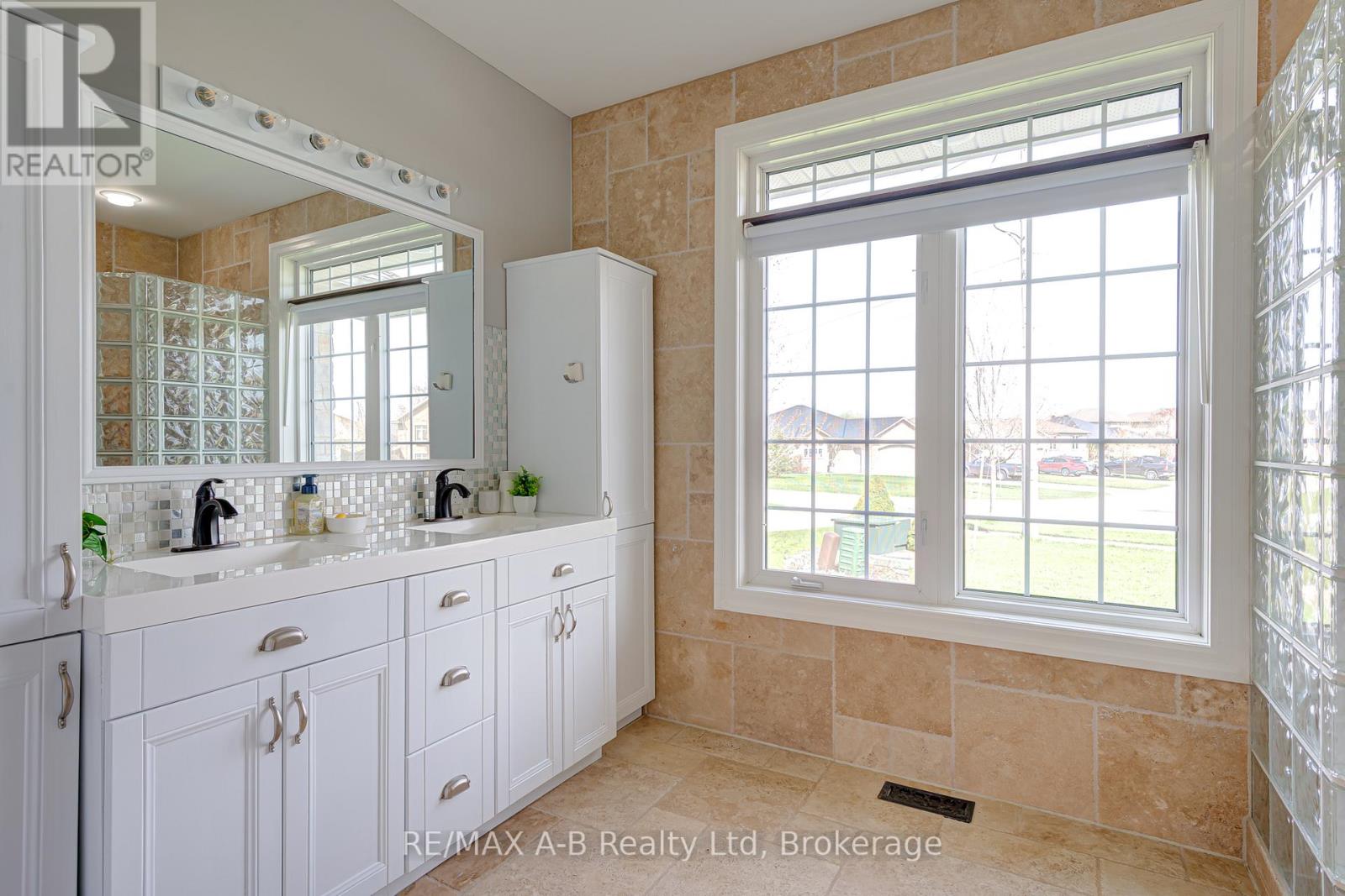 296 Glass Street, St. Marys, Ontario  N4X 1E5 - Photo 17 - X13056550