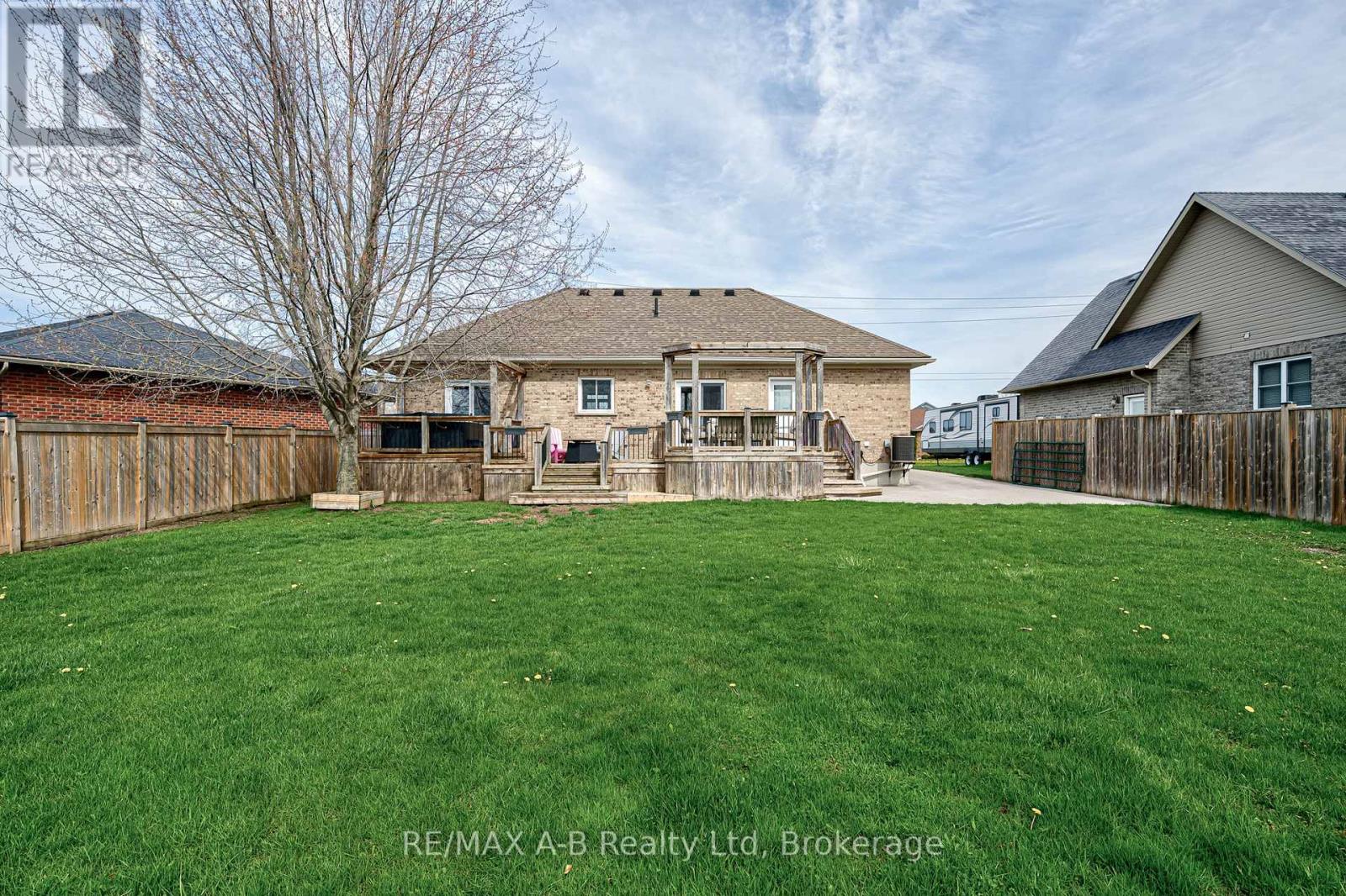 296 Glass Street, St. Marys, Ontario  N4X 1E5 - Photo 33 - X13056550