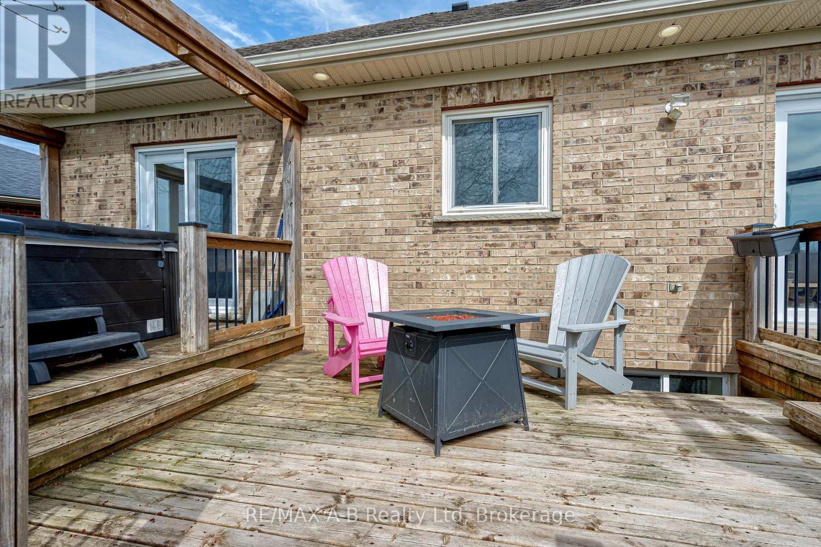 296 Glass Street, St. Marys, Ontario  N4X 1E5 - Photo 35 - X13056550