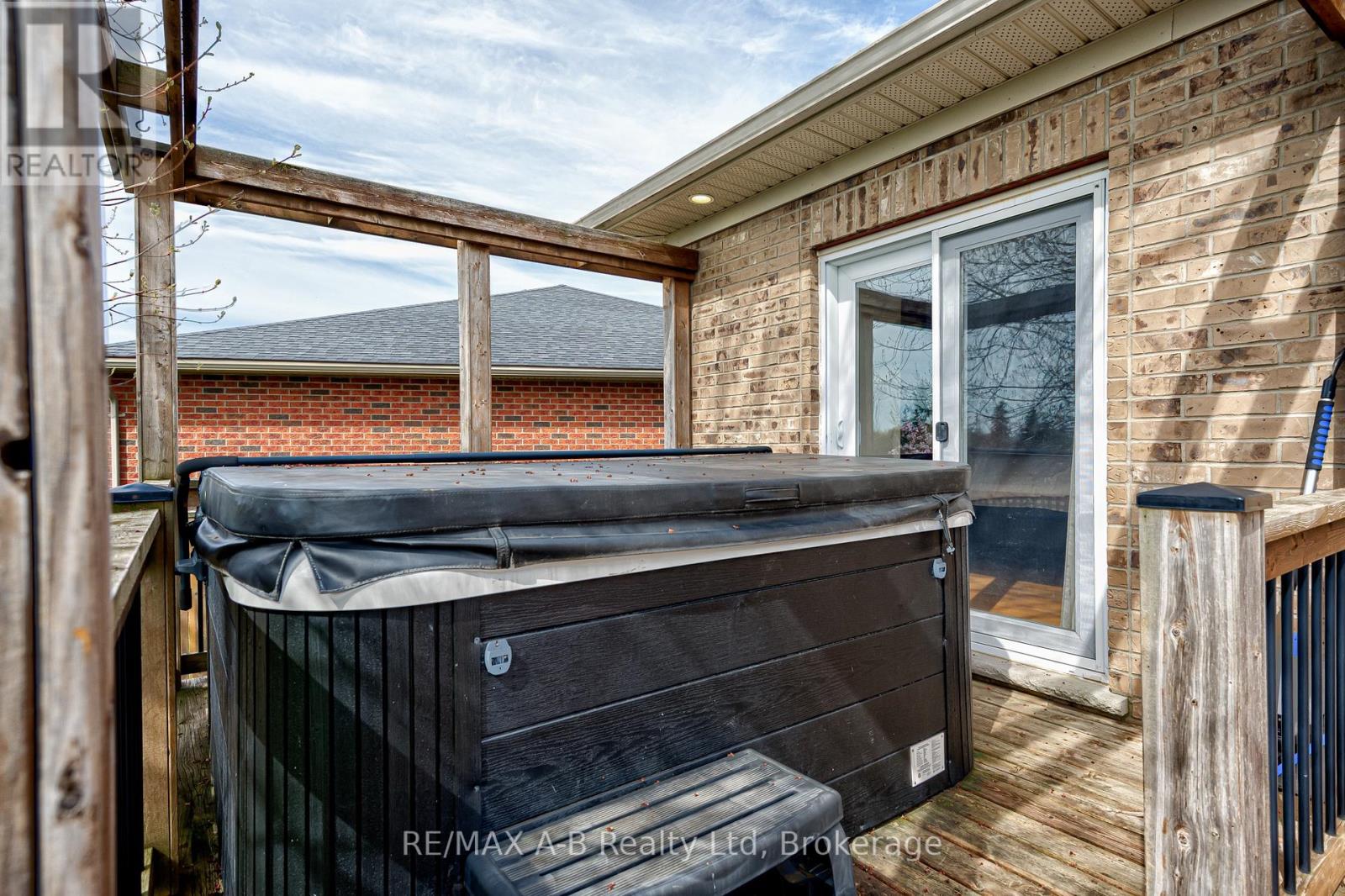 296 Glass Street, St. Marys, Ontario  N4X 1E5 - Photo 36 - X13056550