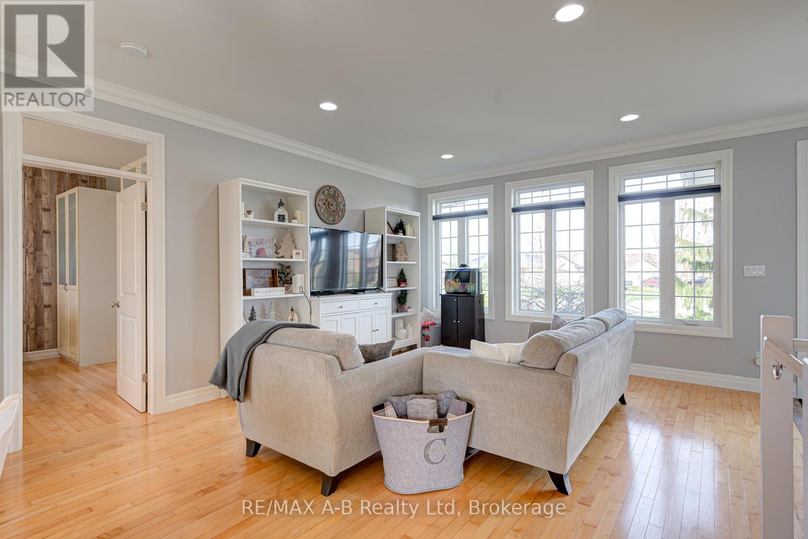 296 Glass Street, St. Marys, Ontario  N4X 1E5 - Photo 6 - X13056550