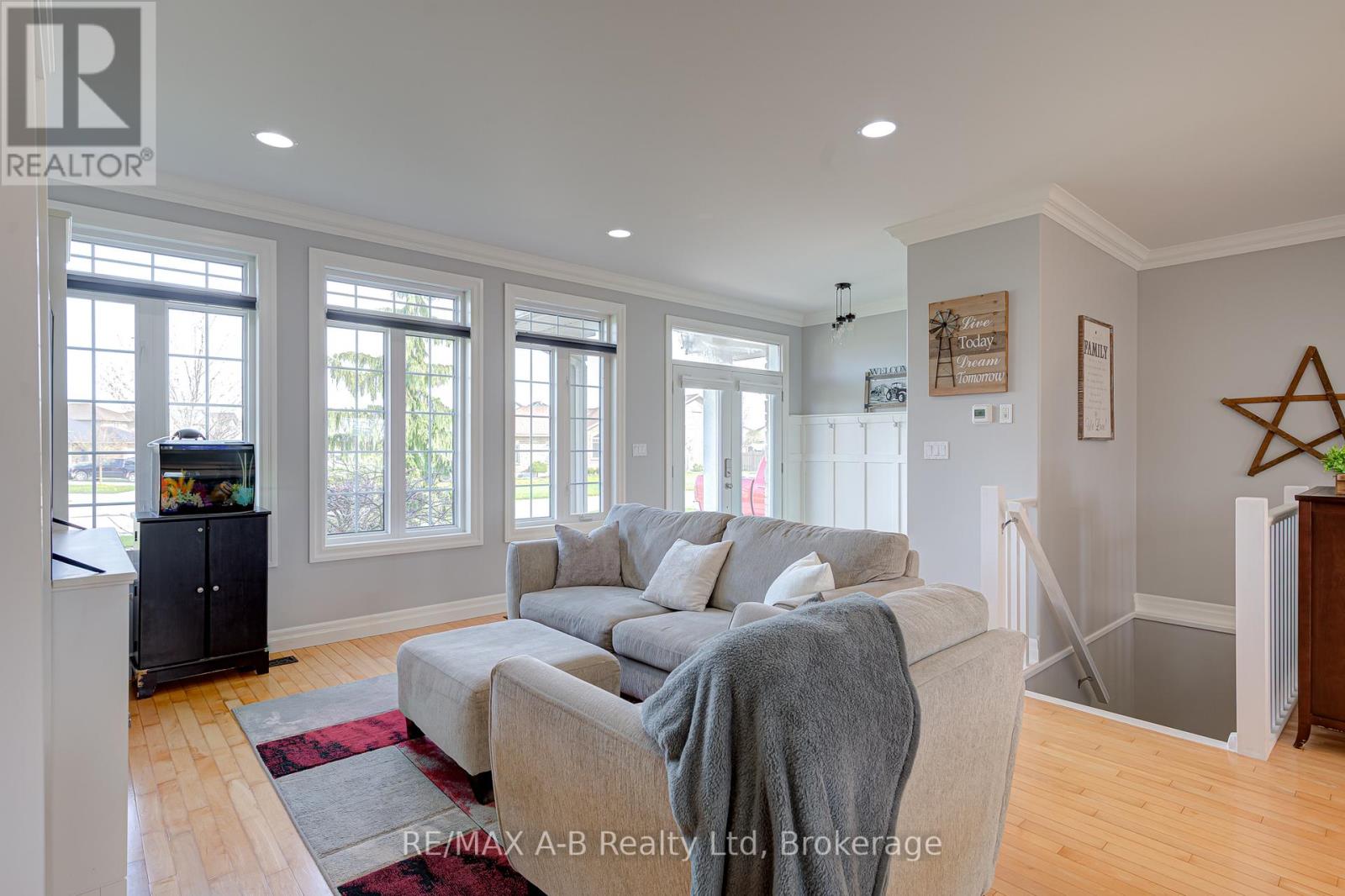 296 Glass Street, St. Marys, Ontario  N4X 1E5 - Photo 7 - X13056550