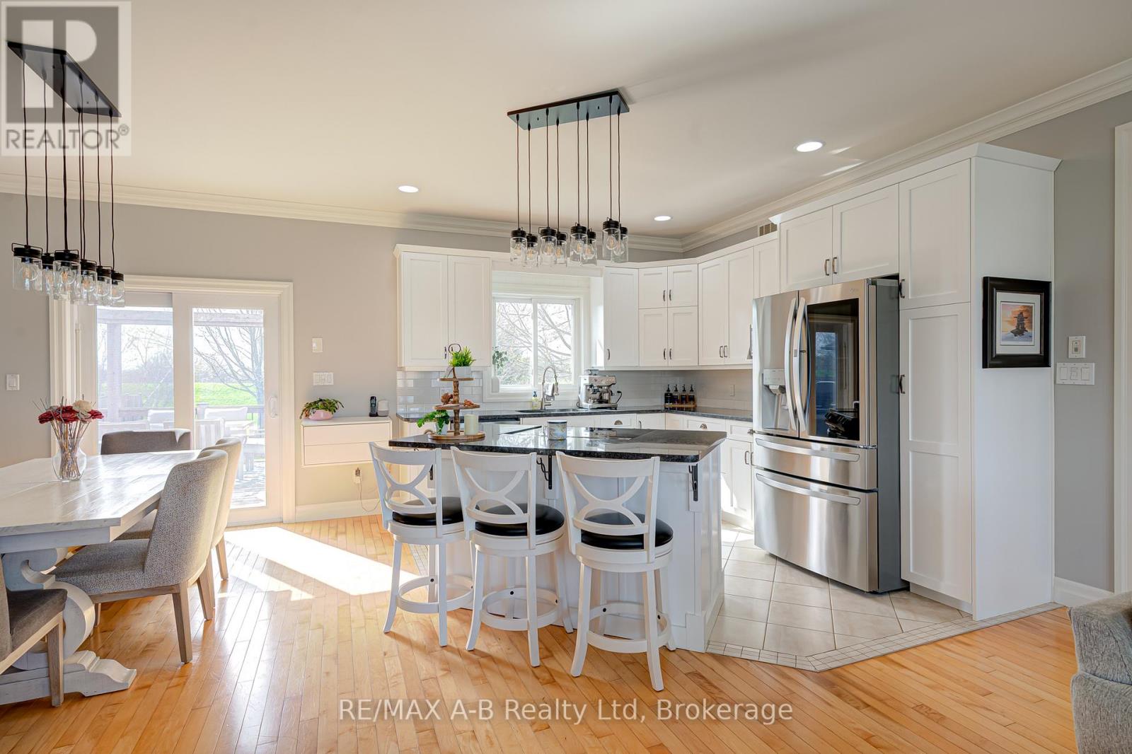 296 Glass Street, St. Marys, Ontario  N4X 1E5 - Photo 9 - X13056550