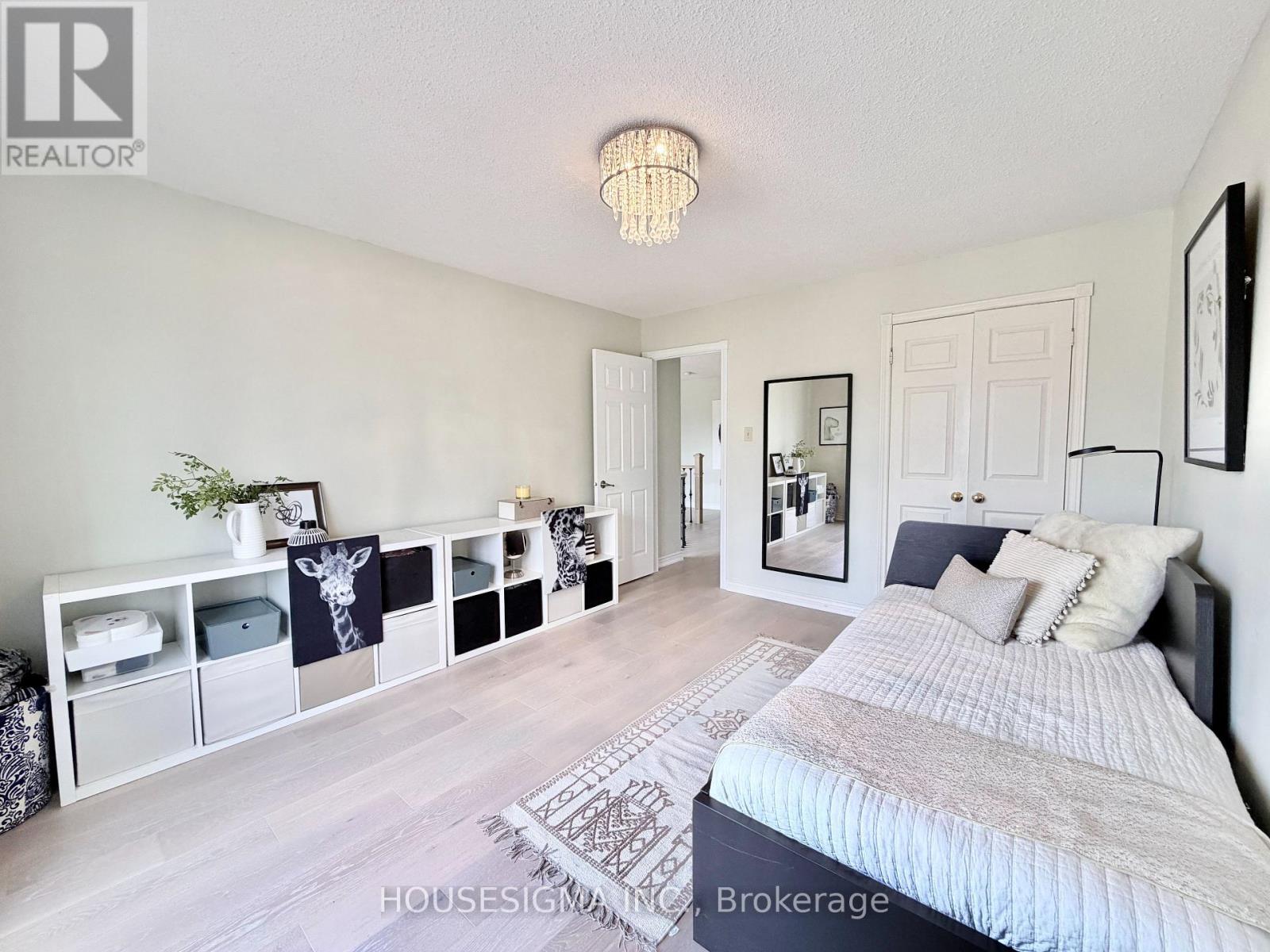 1404 Will Scarlett Drive, Oakville, Ontario  L6J 6S6 - Photo 33 - W13051438