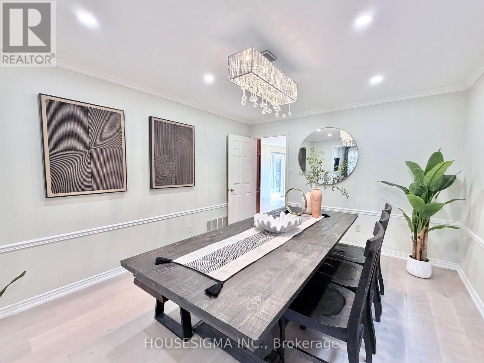 1404 Will Scarlett Drive, Oakville, Ontario  L6J 6S6 - Photo 9 - W13051438