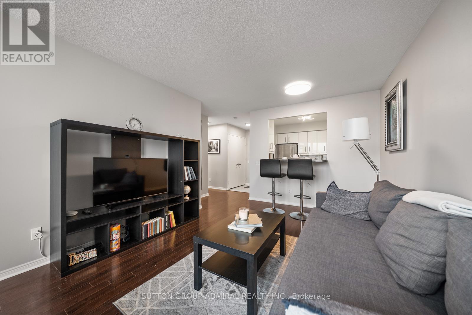 1103 - 81 Townsgate Drive, Vaughan (Crestwood-Springfarm-Yorkhill), Ontario  L4J 8E6 - Photo 8 - N13056542