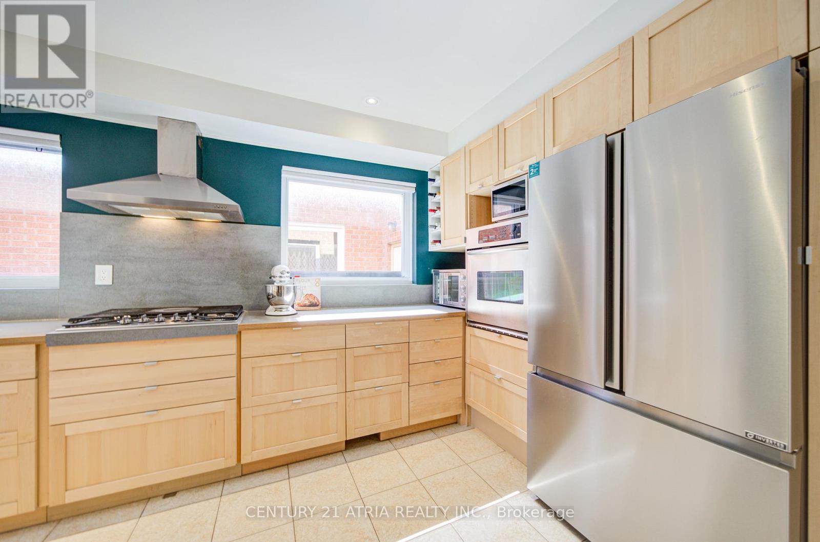 5699 Talaton Trail, Mississauga, Ontario  L5R 3N6 - Photo 11 - W13056398