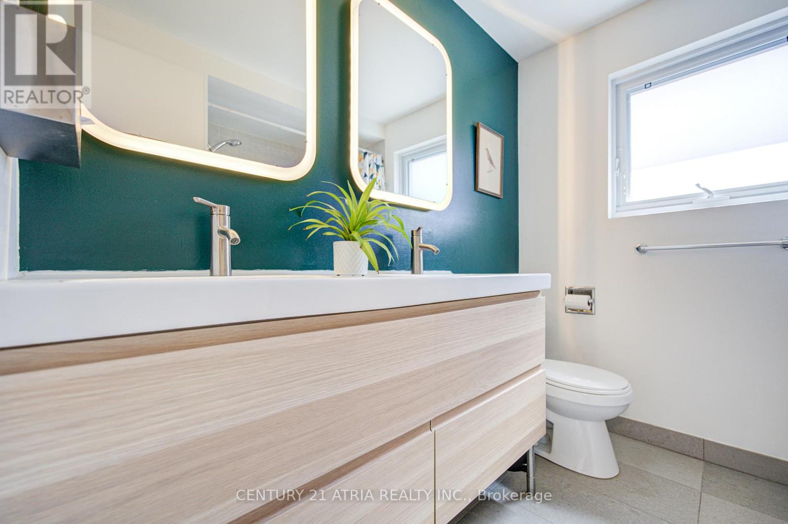 5699 Talaton Trail, Mississauga, Ontario  L5R 3N6 - Photo 25 - W13056398