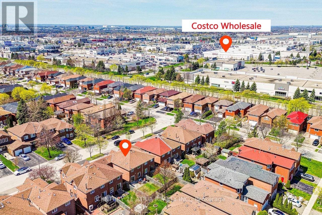 5699 Talaton Trail, Mississauga, Ontario  L5R 3N6 - Photo 5 - W13056398