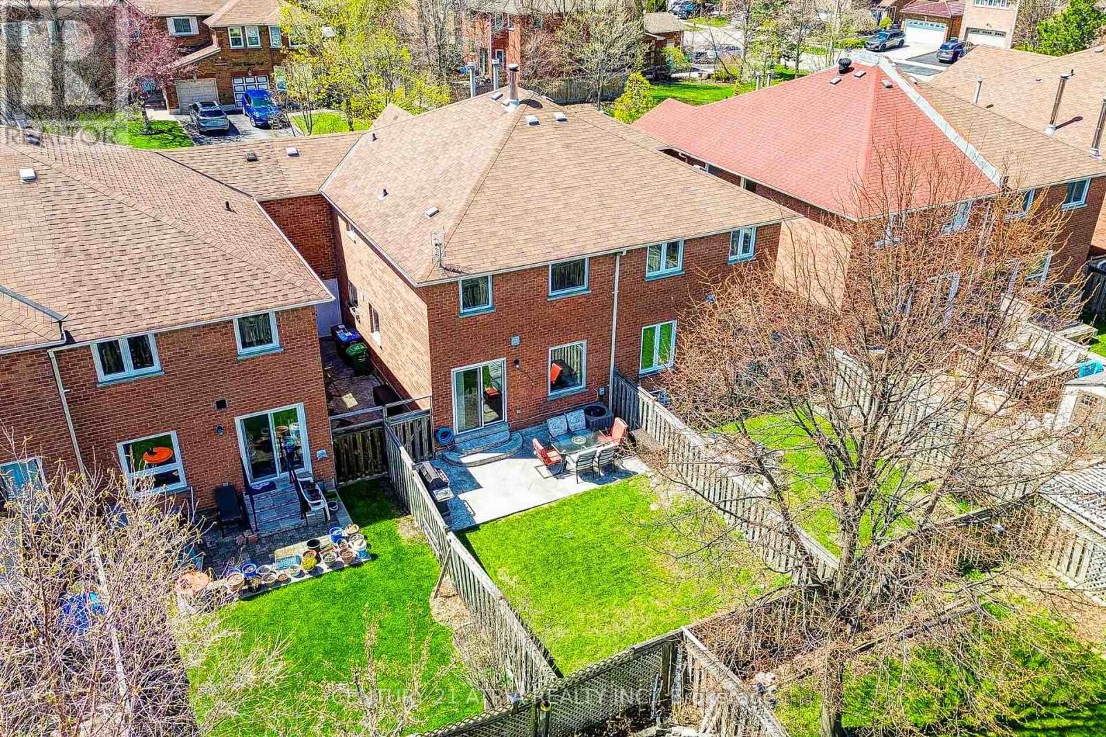 5699 Talaton Trail, Mississauga, Ontario  L5R 3N6 - Photo 6 - W13056398