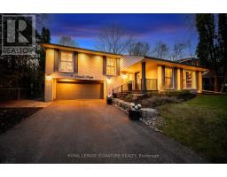 51 HAMPSHIRE HEIGHTS, Toronto, Ontario