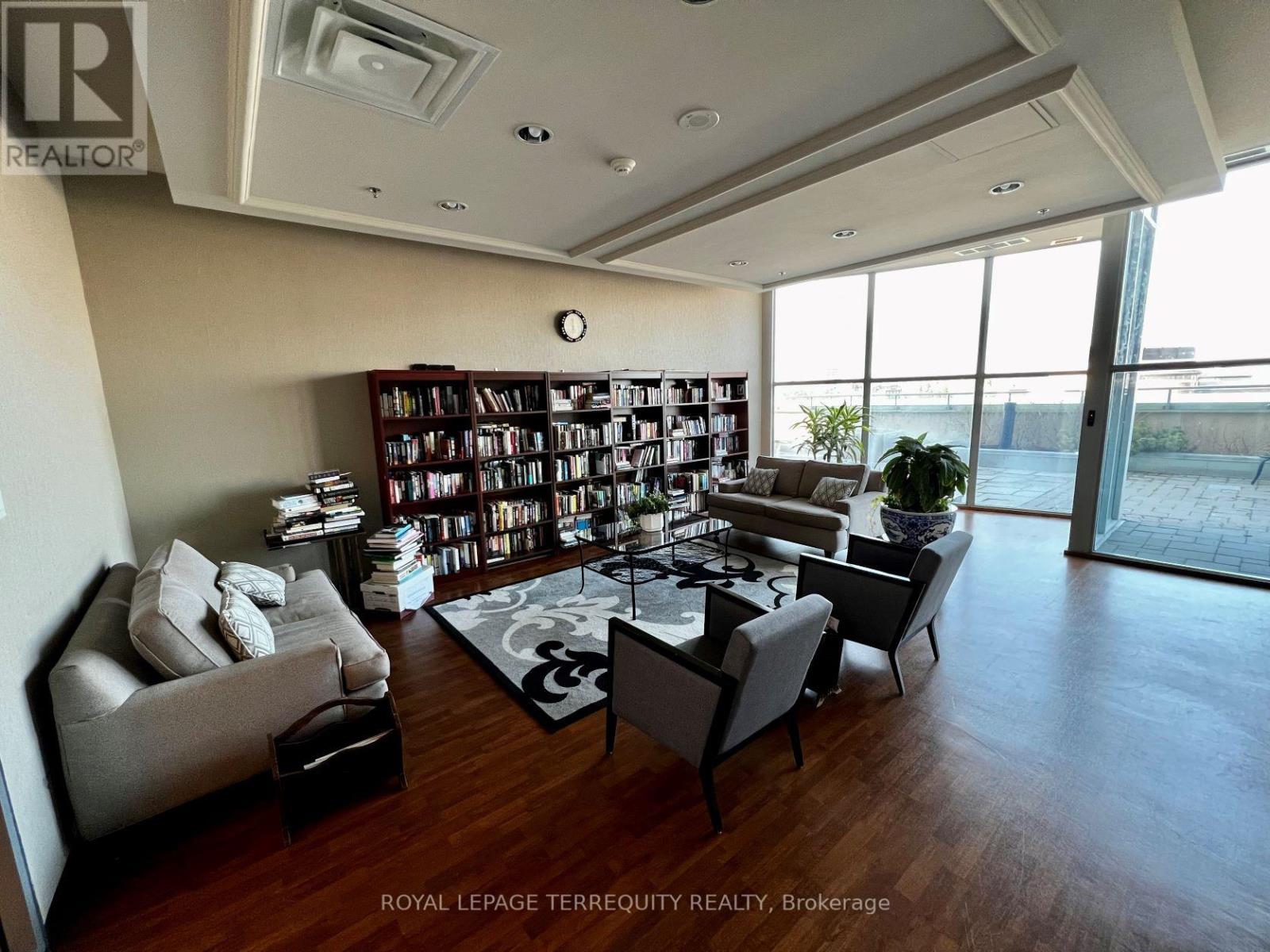 1203 - 9 George Street N, Brampton, Ontario  L6X 0T6 - Photo 17 - W13056444