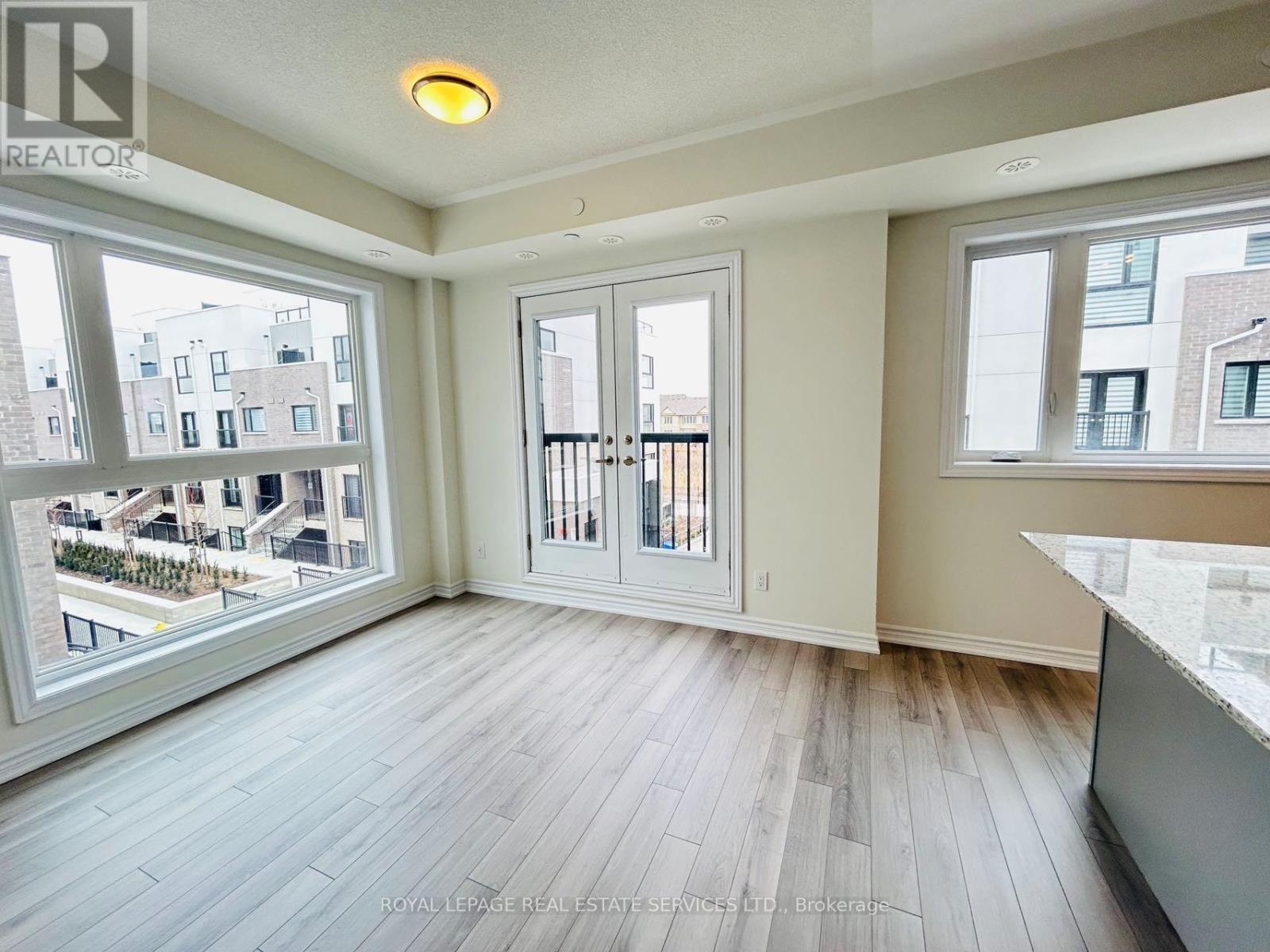 330 - 349 Wheat Boom Drive, Oakville, Ontario  L6H 7X5 - Photo 3 - W13056450