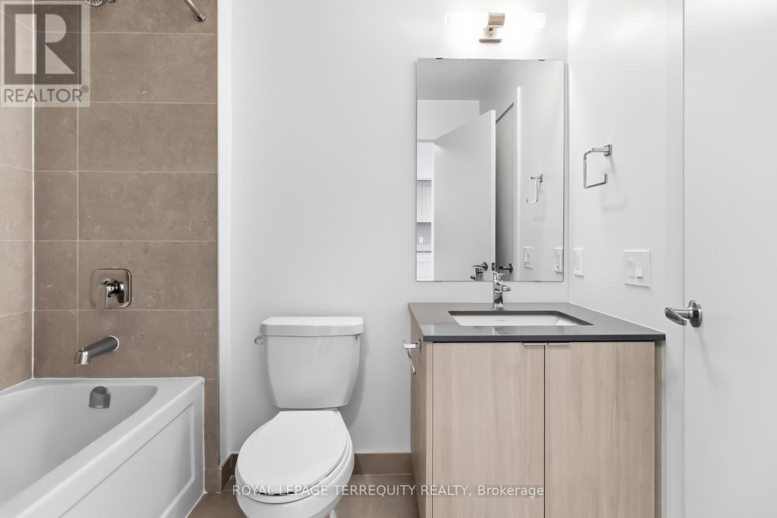 601 - 2088 James Street, Burlington, Ontario  L7R 0H2 - Photo 7 - W13056466