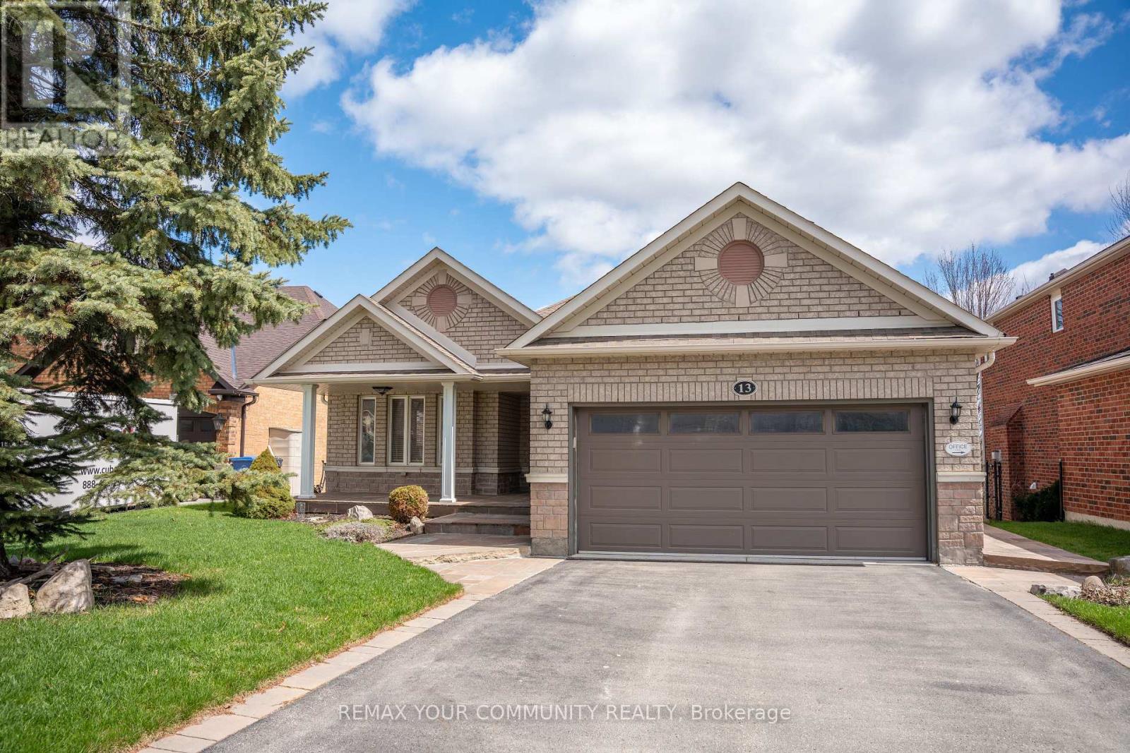 13 FOXBURY PLACE, Caledon, Ontario