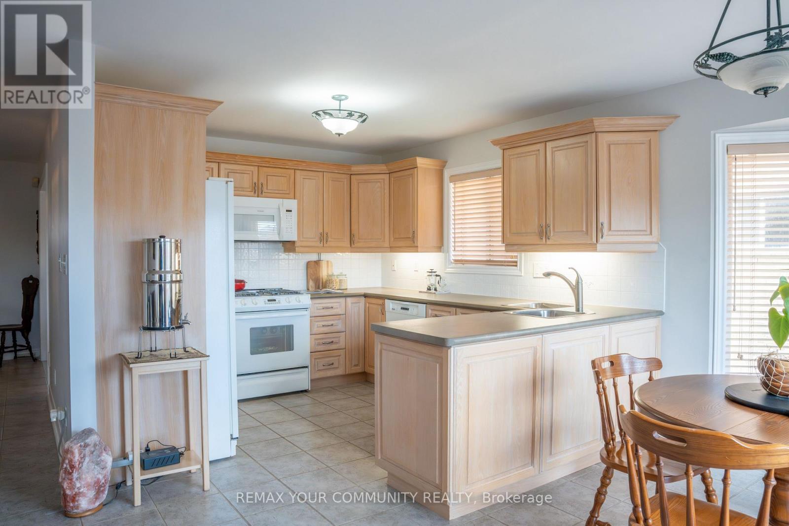 13 Foxbury Place, Caledon, Ontario  L7E 1H9 - Photo 11 - W13056480