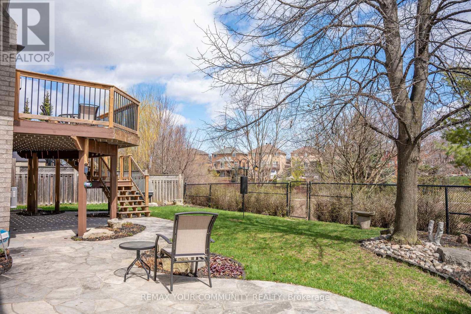 13 Foxbury Place, Caledon, Ontario  L7E 1H9 - Photo 2 - W13056480