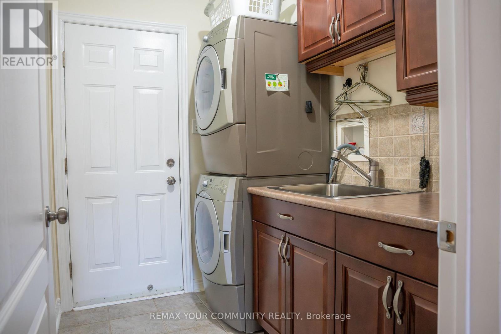 13 Foxbury Place, Caledon, Ontario  L7E 1H9 - Photo 36 - W13056480