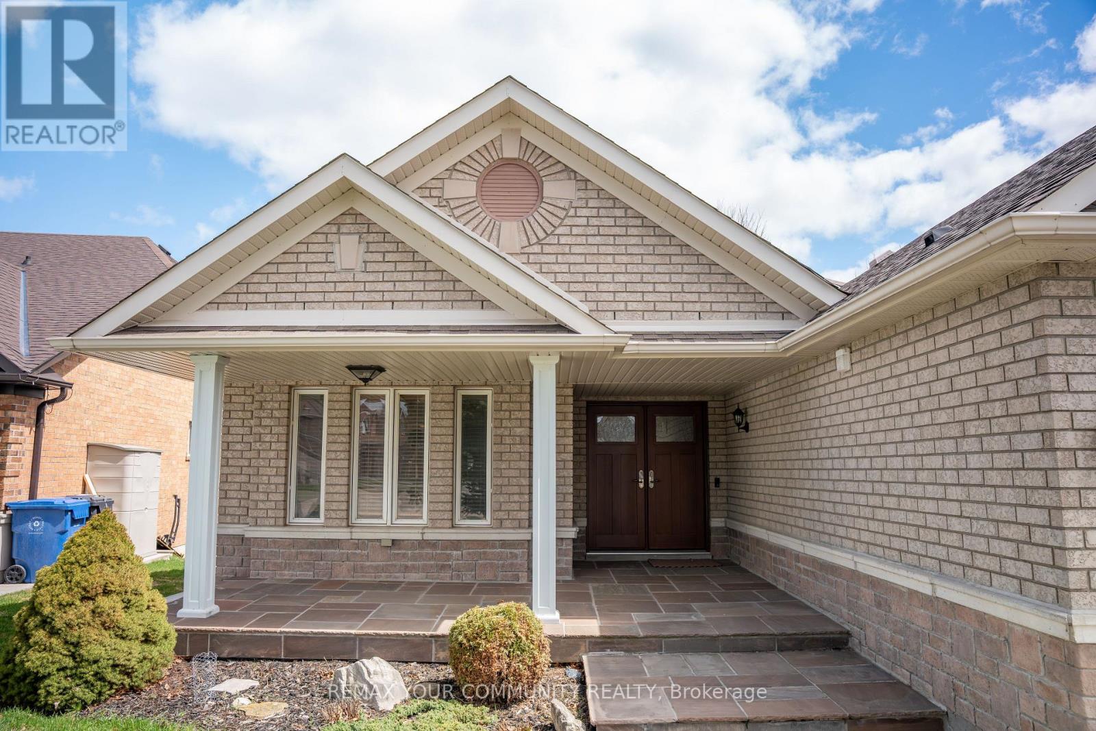 13 Foxbury Place, Caledon, Ontario  L7E 1H9 - Photo 5 - W13056480