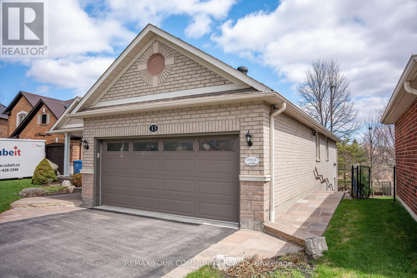 13 Foxbury Place, Caledon, Ontario  L7E 1H9 - Photo 6 - W13056480