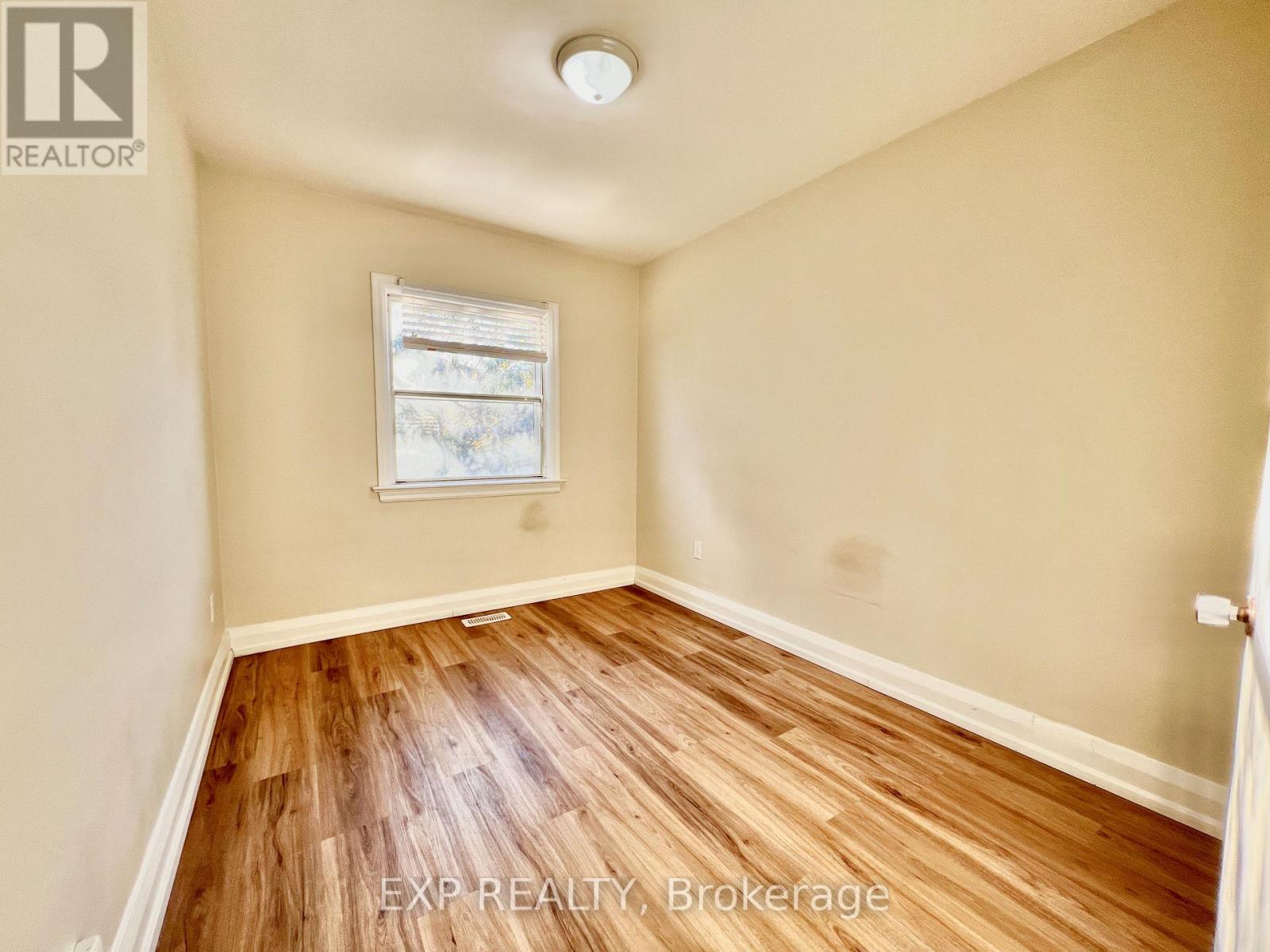 158 Hallmark Avenue, Toronto, Ontario  M8W 4K8 - Photo 12 - W13056504