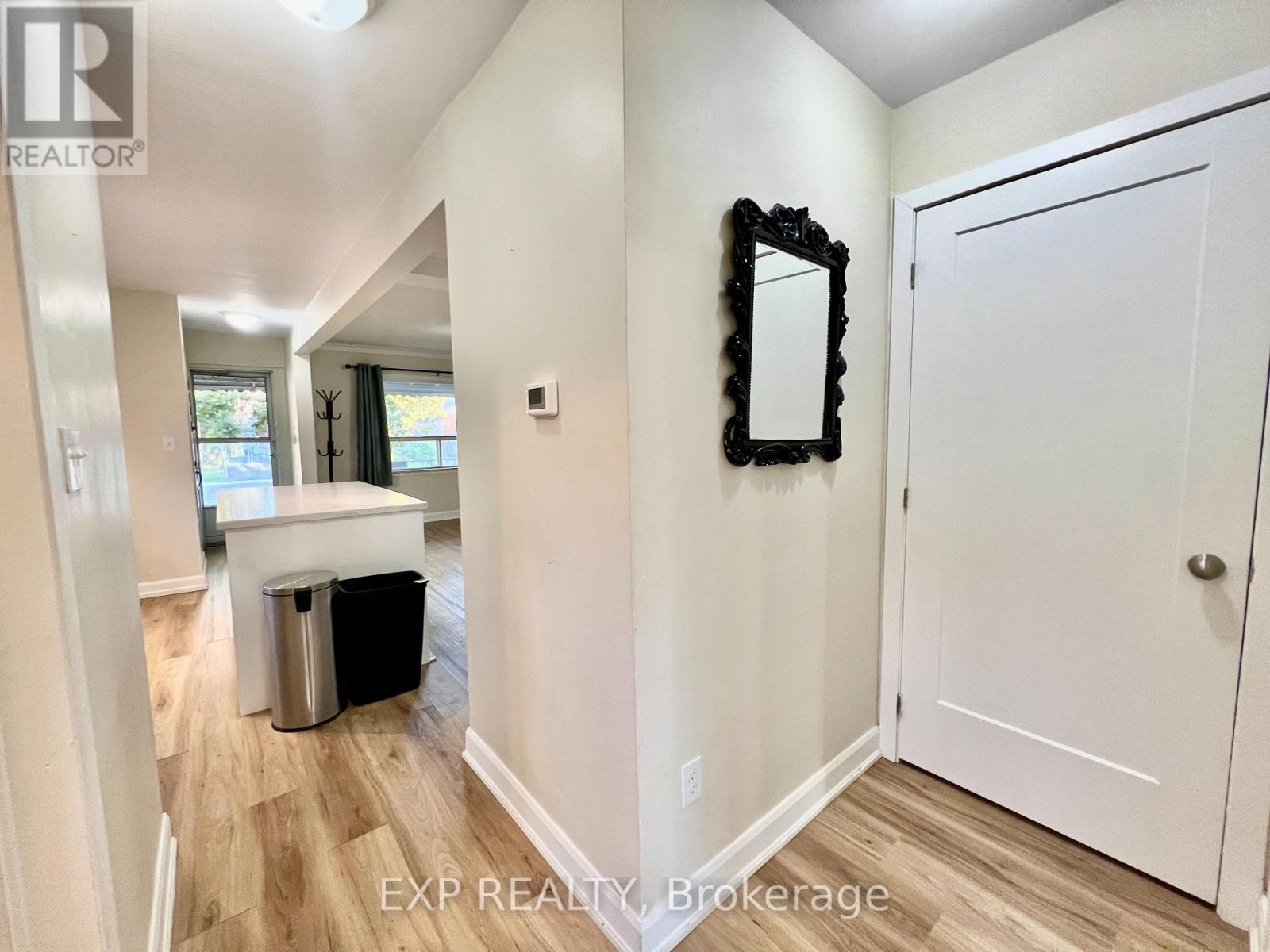 158 Hallmark Avenue, Toronto, Ontario  M8W 4K8 - Photo 15 - W13056504