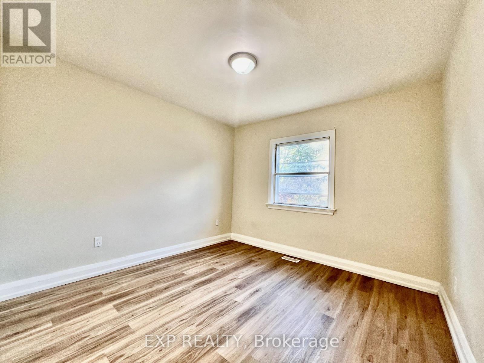 158 Hallmark Avenue, Toronto, Ontario  M8W 4K8 - Photo 17 - W13056504