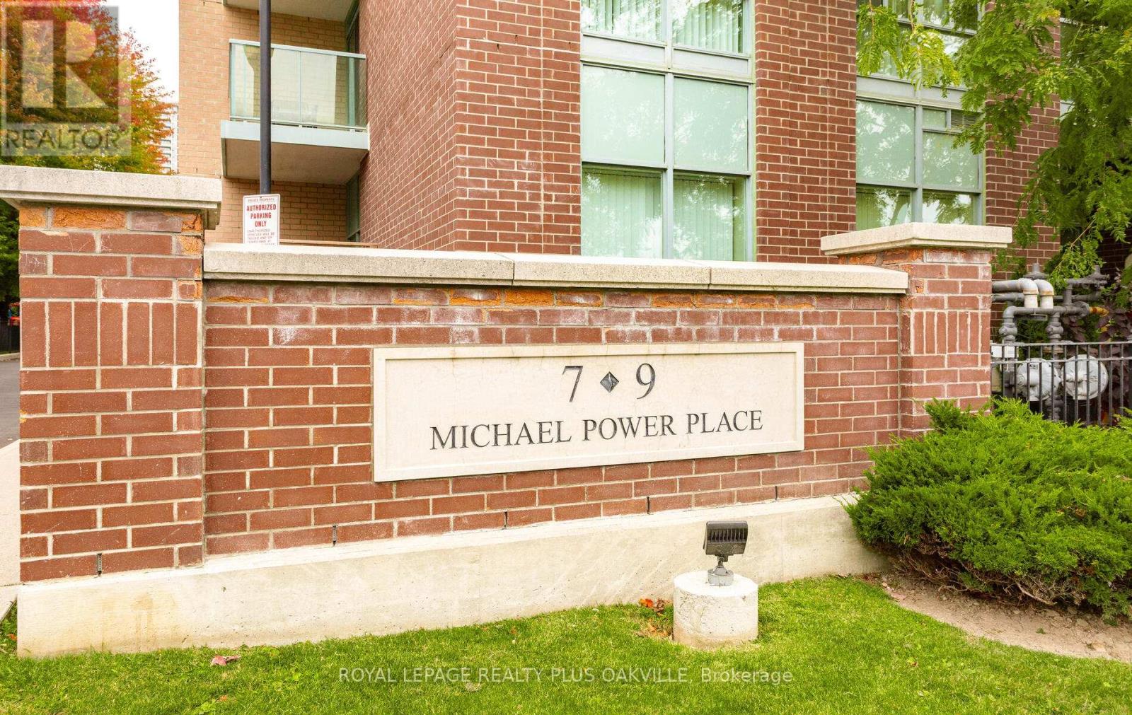 Lph07 - 7 Michael Power Place, Toronto, Ontario  M9A 0A4 - Photo 2 - W13056506
