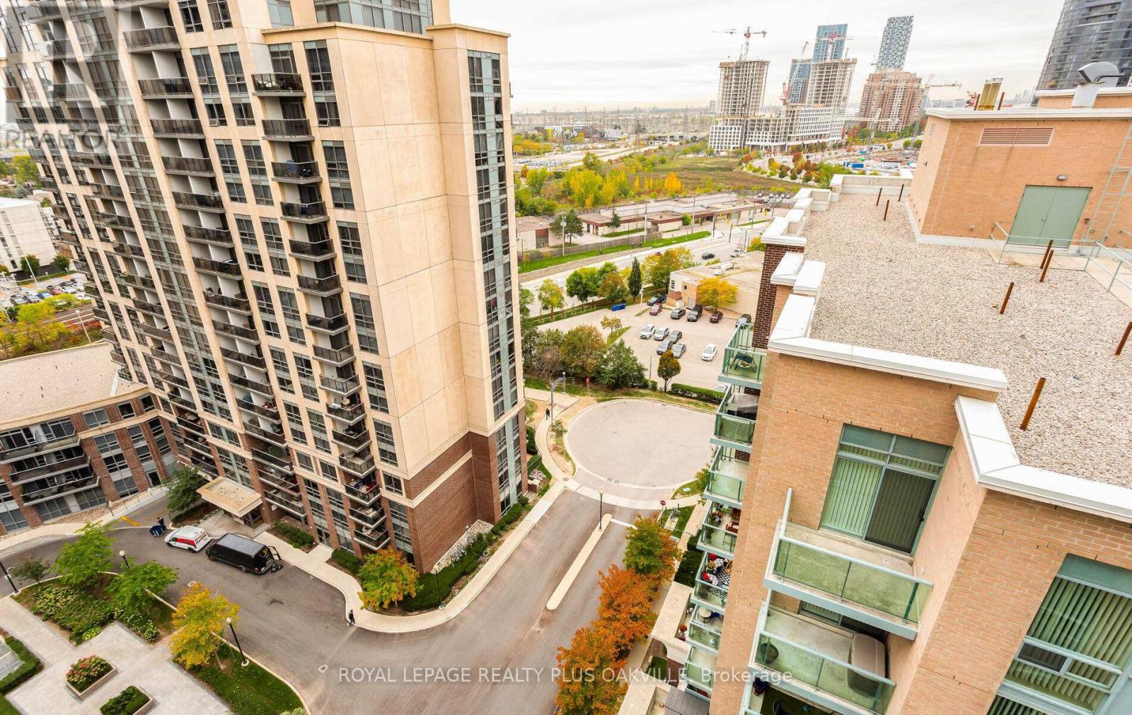 Lph07 - 7 Michael Power Place, Toronto, Ontario  M9A 0A4 - Photo 43 - W13056506