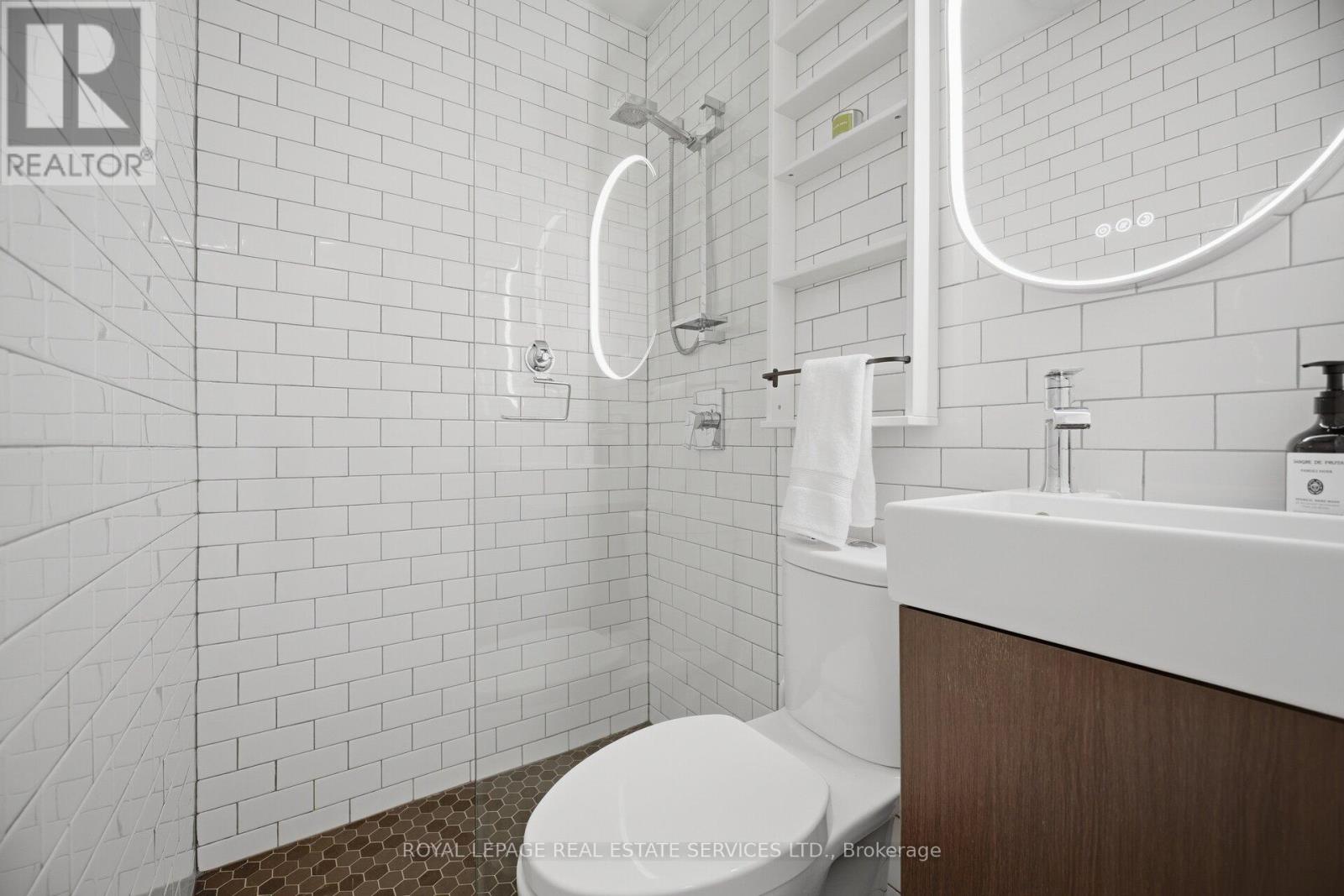 46 Day Avenue, Toronto, Ontario  M6E 3V9 - Photo 12 - W13056508