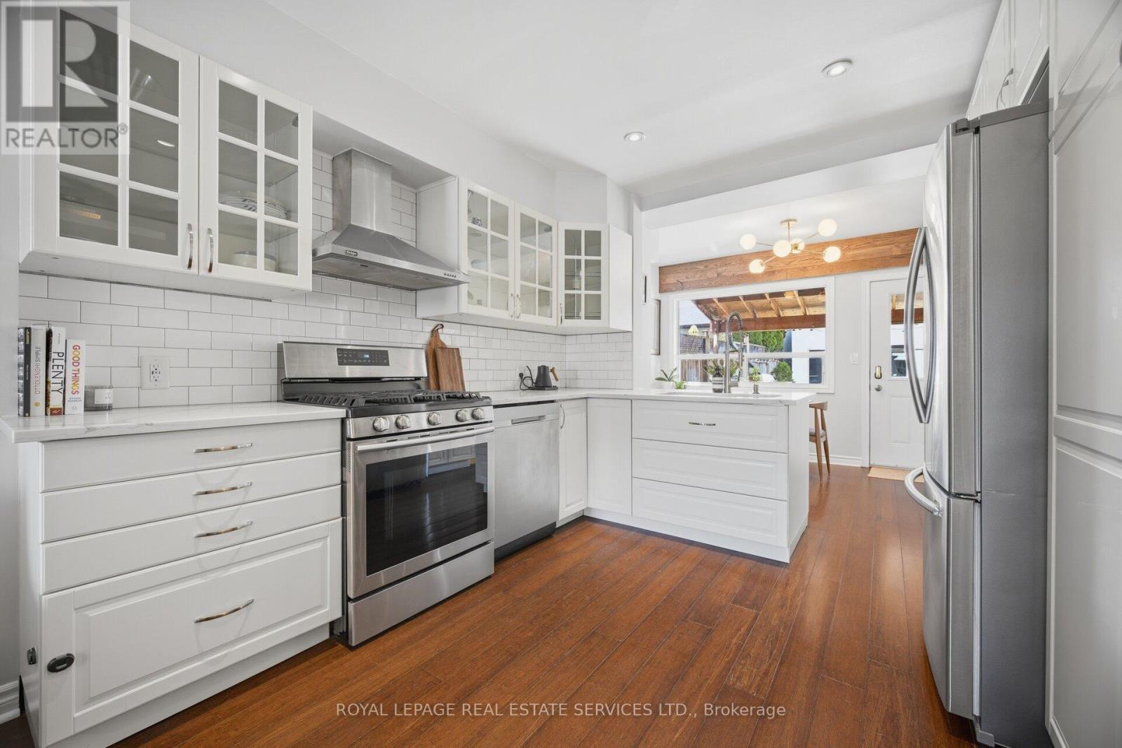 46 Day Avenue, Toronto, Ontario  M6E 3V9 - Photo 5 - W13056508