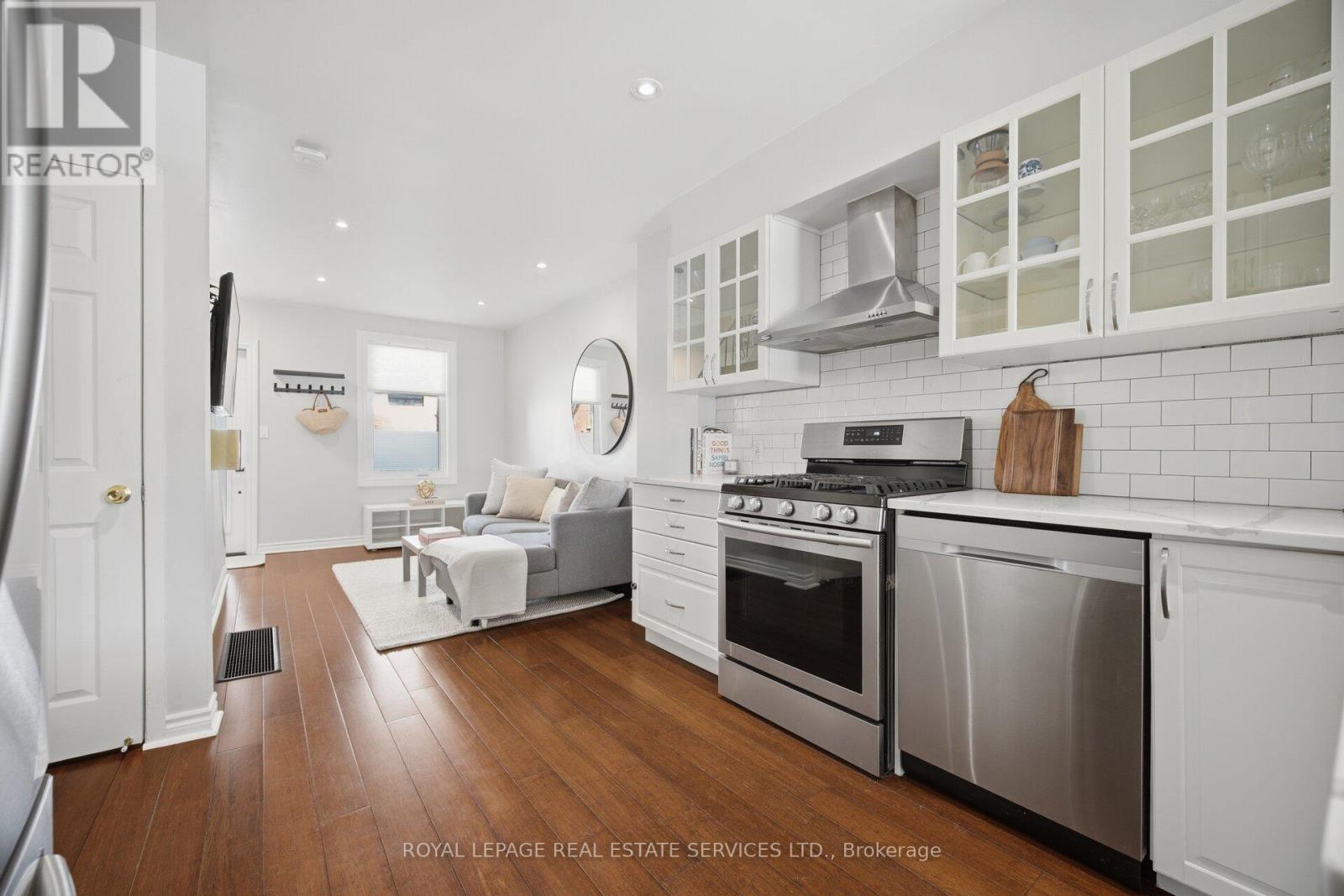 46 Day Avenue, Toronto, Ontario  M6E 3V9 - Photo 6 - W13056508