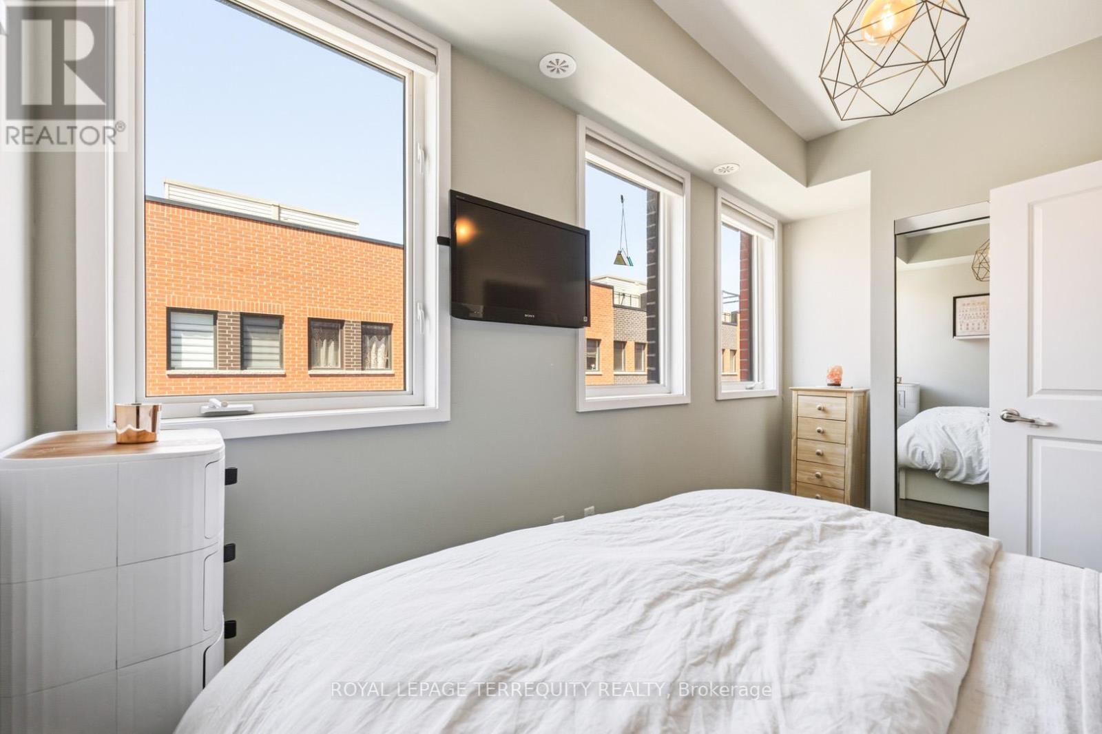 43 - 869 Wilson Avenue, Toronto, Ontario  M3K 0A4 - Photo 21 - W13056540