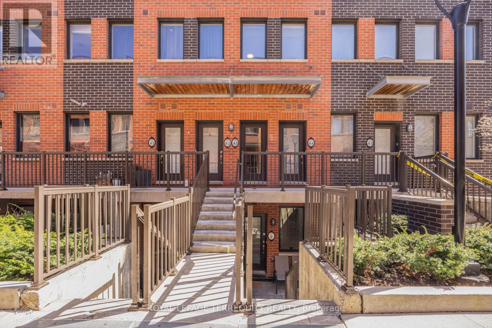 43 - 869 Wilson Avenue, Toronto, Ontario  M3K 0A4 - Photo 30 - W13056540