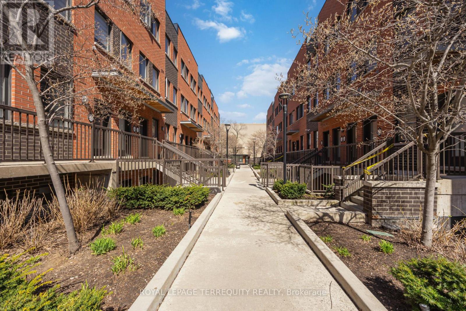 43 - 869 Wilson Avenue, Toronto, Ontario  M3K 0A4 - Photo 32 - W13056540