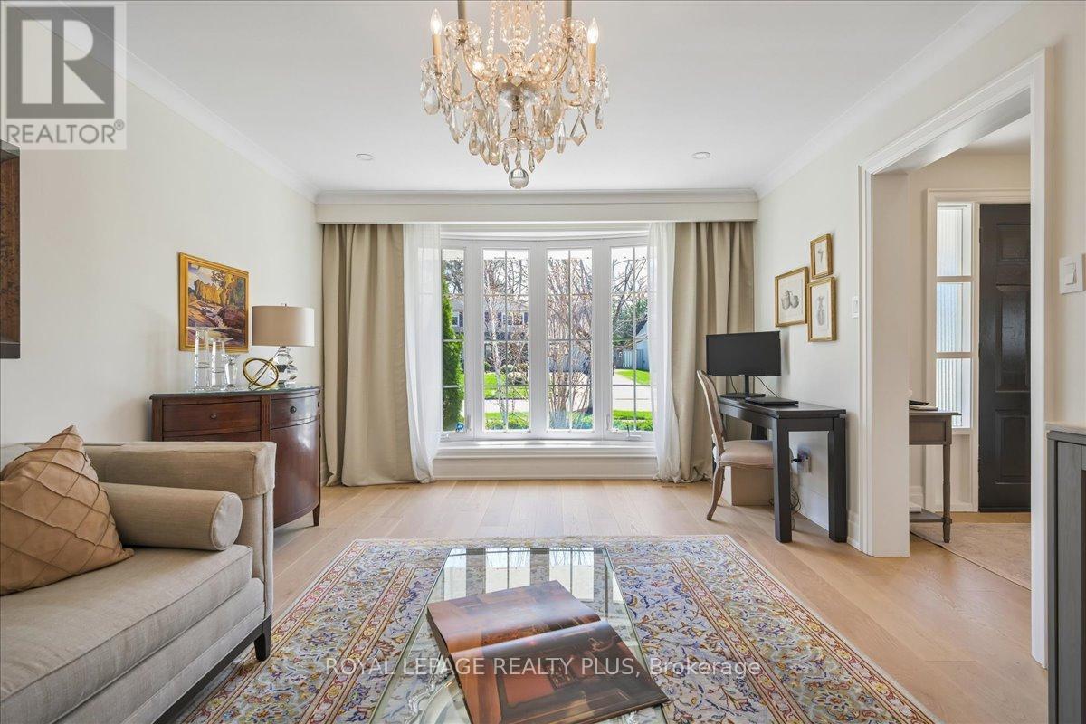 1594 Calumet Place, Mississauga, Ontario  L5J 3A9 - Photo 10 - W13056548