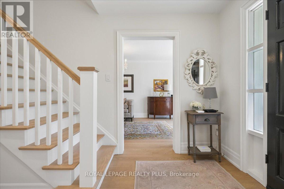 1594 Calumet Place, Mississauga, Ontario  L5J 3A9 - Photo 11 - W13056548