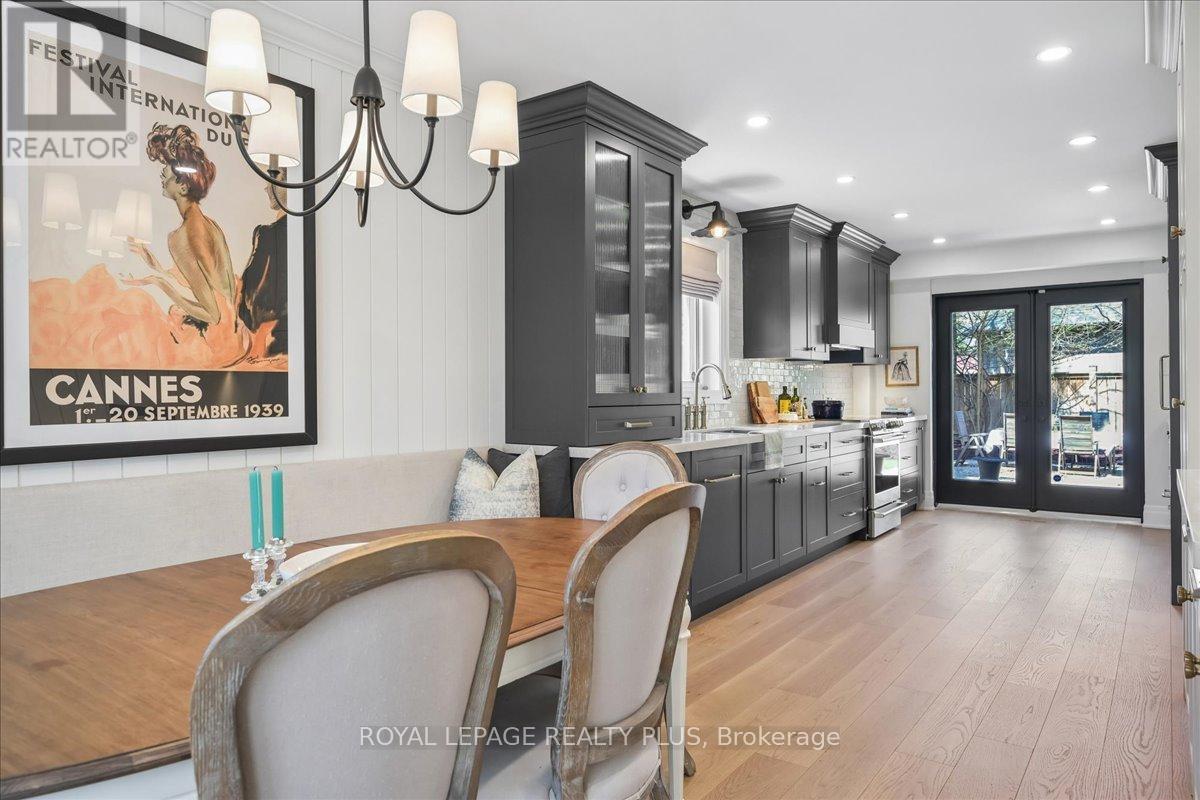 1594 Calumet Place, Mississauga, Ontario  L5J 3A9 - Photo 13 - W13056548