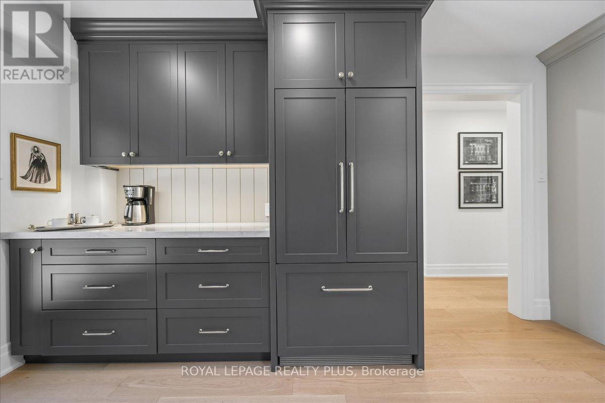 1594 Calumet Place, Mississauga, Ontario  L5J 3A9 - Photo 19 - W13056548