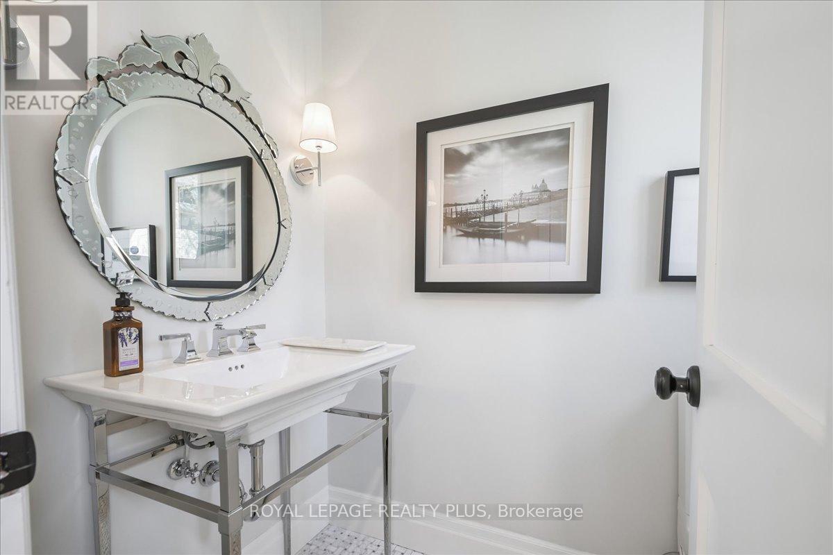 1594 Calumet Place, Mississauga, Ontario  L5J 3A9 - Photo 23 - W13056548